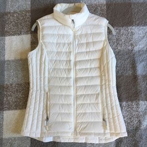 Women’s 32 degrees Ultra Lite Vest in white